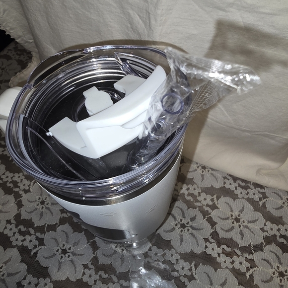 Serengeti White Cat Tumbler - Picture 3 of 6